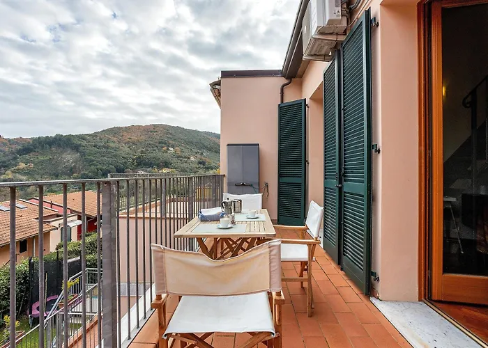 - Foyer Mare