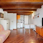 - Foyer Mare