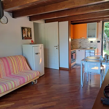 - Foyer Mare *