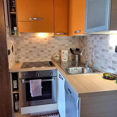 - Foyer Mare