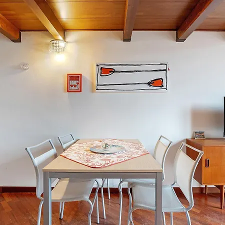 - Foyer Mare *