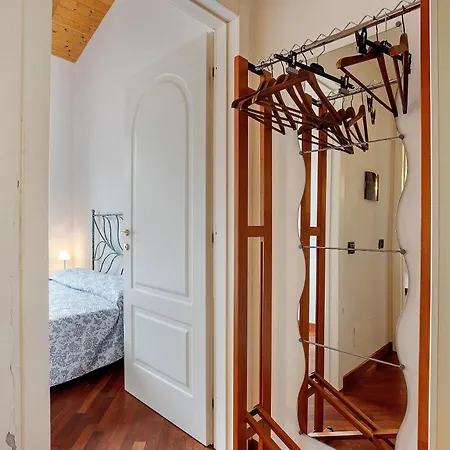- Foyer Mare Apartmán *