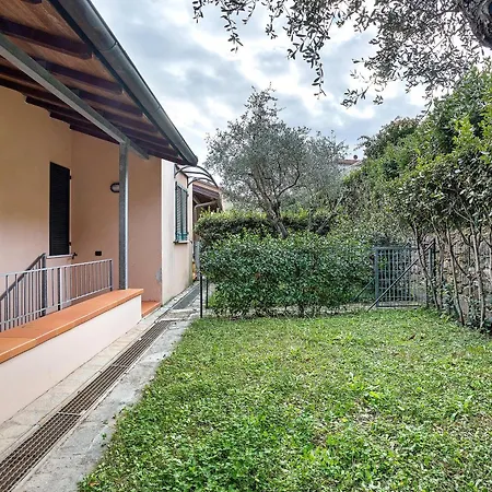 - Foyer Mare