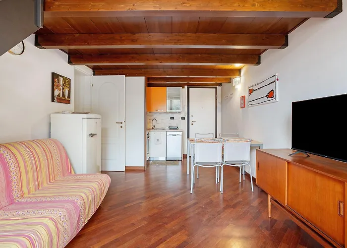 - Foyer Mare * Lerici