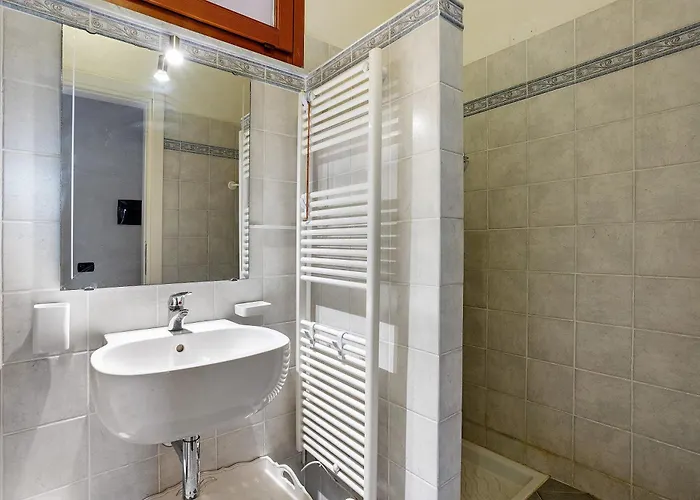 - Foyer Mare * Lerici